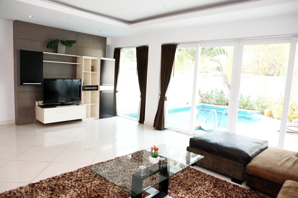 Hidden Palm Pool Villas Pattaya Esterno foto