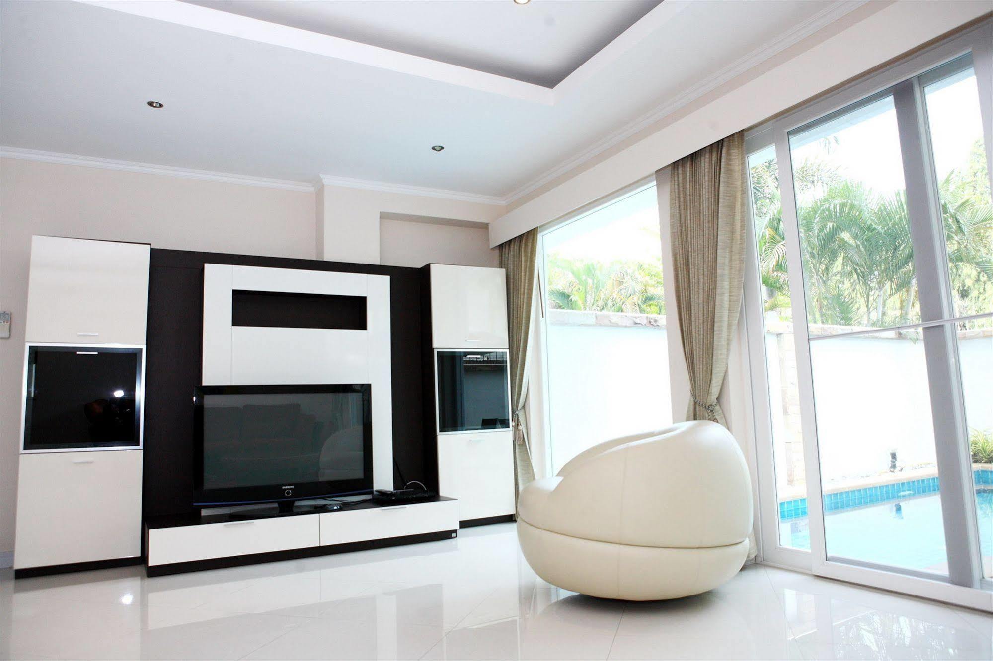 Hidden Palm Pool Villas Pattaya Esterno foto