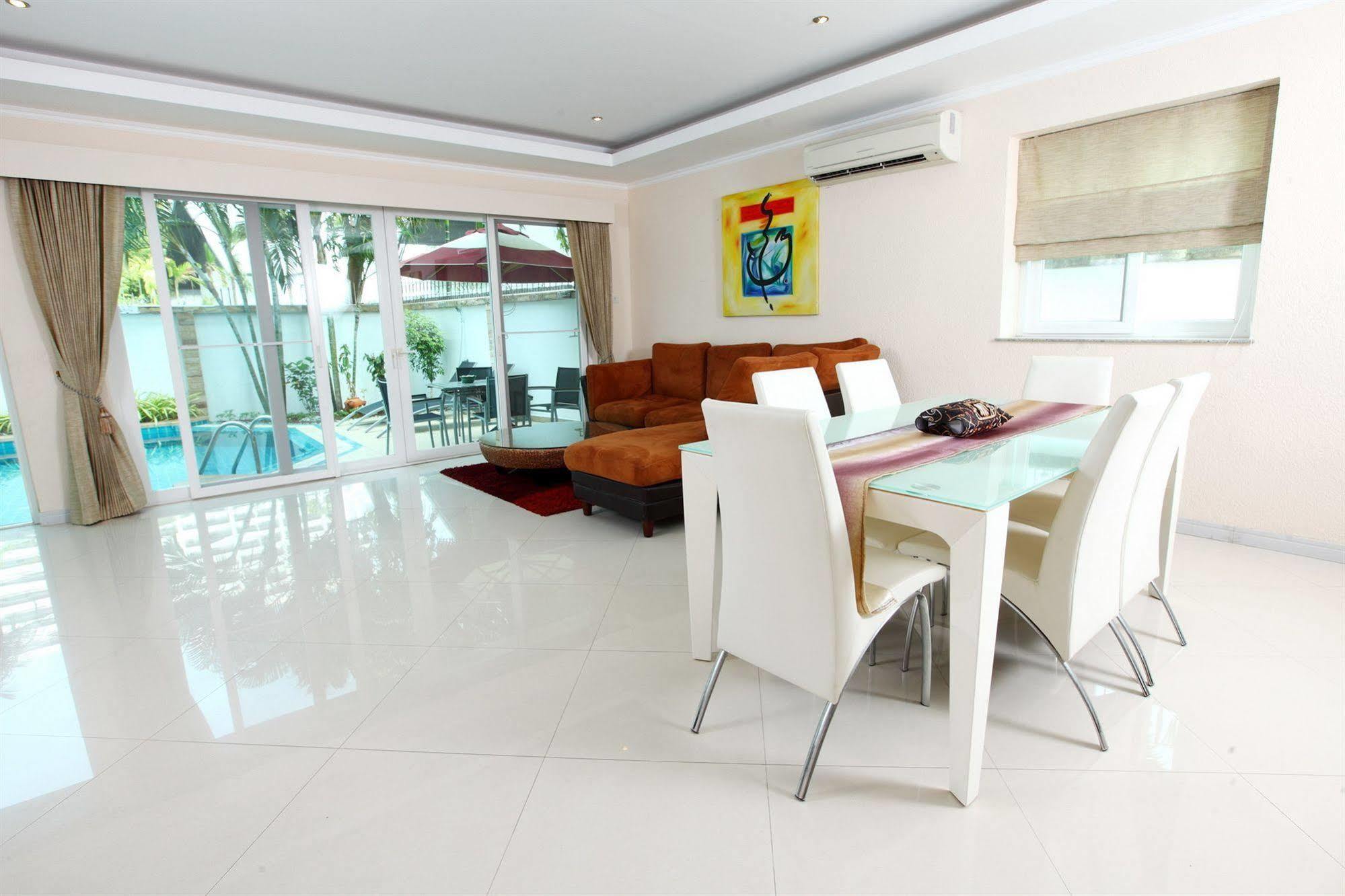 Hidden Palm Pool Villas Pattaya Esterno foto